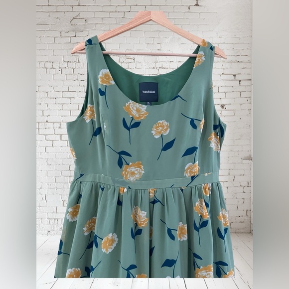 ModCloth Green Floral Dress Size XL New Without Tags - Picture 2 of 3